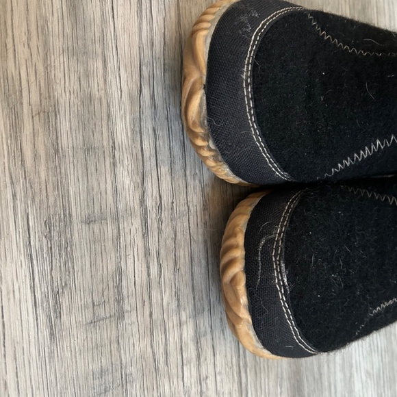 Sorel Cozy Cate Recycled Felt Faux Fur Sz 38.5 - Picture 6 of 11